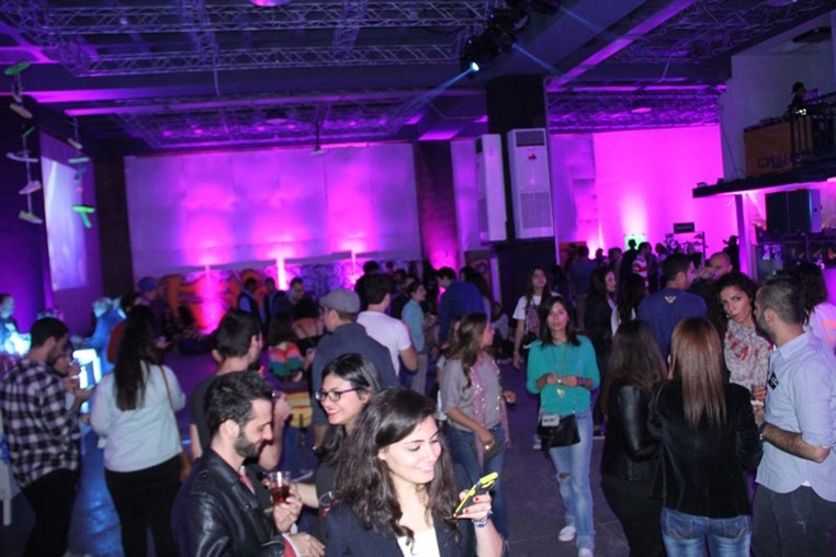 Online Collaborative Party